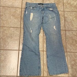 Women’s premium guess jeans, distressed, size 32